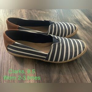 Clark size 8.5 women’s shoe